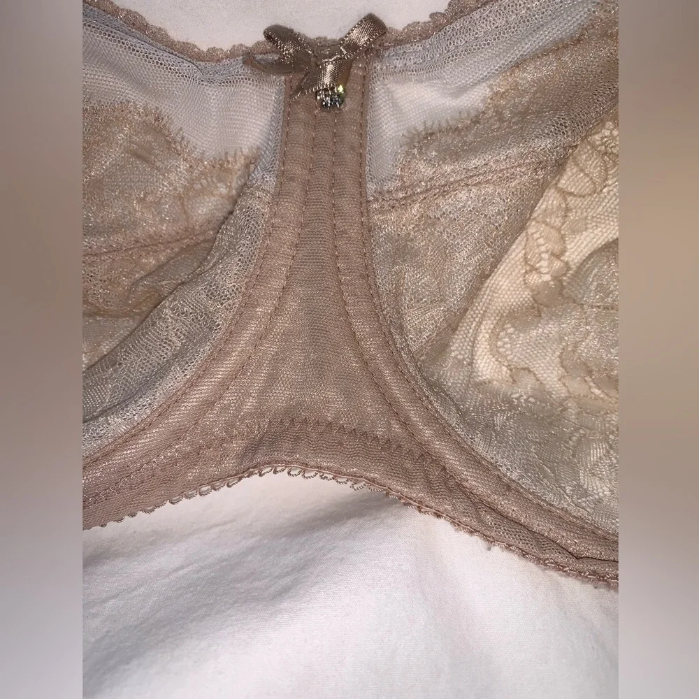 WACOAL 855186 RETRO CHIC unlined
Chantilly Lace Toast UW Minimizer Bra 42H - Picture 10 of 14